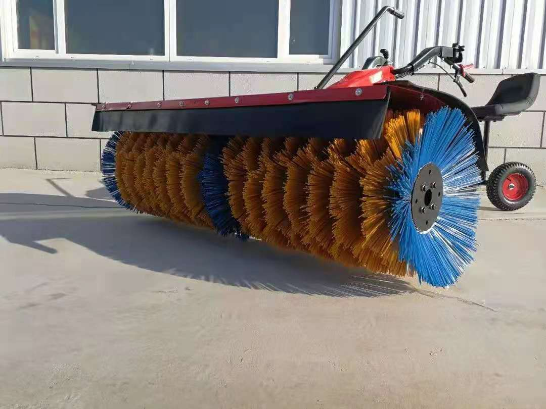 掃雪機(jī)使用完畢后的保養(yǎng)維護(hù)小技巧(圖1)